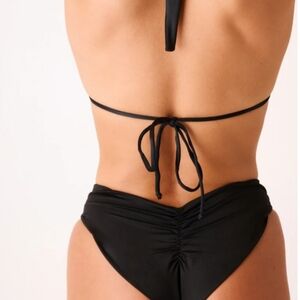 Londre High Leg Scrunch Bottom